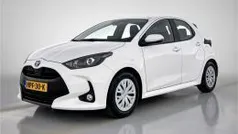 Wit metallic Gebruikt 2024 Toyota Yaris Active Hatchback | € 22.945 (Eerlijke prijs)