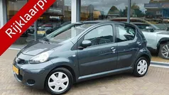 Grijs Gebruikt 2011 Toyota Aygo Comfort Hatchback | € 6.950 (Eerlijke prijs)
