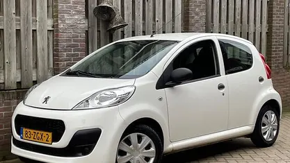 Occasion Peugeot 107 Access 68 PK (50 kW) 2012 Wit Hatchback
