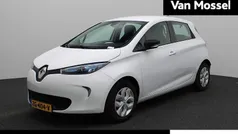 Wit Gebruikt 2019 Renault Zoe Life Hatchback | € 10.940 (Eerlijke prijs)