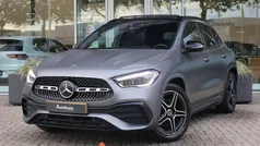 Grijs Gebruikt 2020 Mercedes GLA200 AMG line SUV | € 32.700 (Eerlijke prijs)