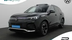 Zwart Nieuw 2024 VW Tiguan Business SUV | € 53.450 (Eerlijke prijs)