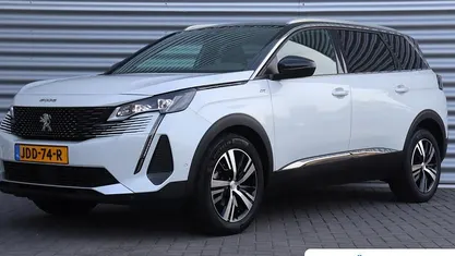 Wit Gebruikt 2022 Peugeot 5008 GT MPV | € 27.895 (Eerlijke prijs)