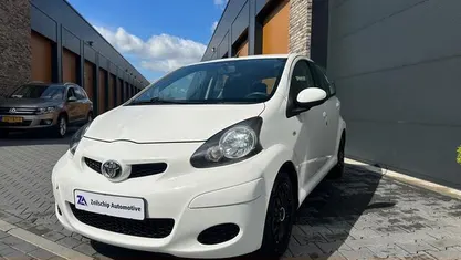 Occasion Toyota Aygo 68 PK (50 kW) 2010 Wit Hatchback