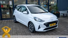 Gebruikt 2024 Hyundai i10 Trend Hatchback | € 18.940 (Eerlijke prijs)