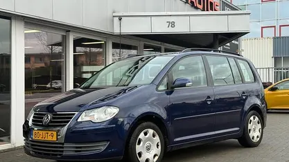 Occasion 2009 VW Touran Comfortline MPV | € 2.950 (Goede deal)