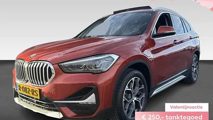 Oranje Occasion 2020 BMW X1 Comfort Edition SUV | € 25.465 (Eerlijke prijs)