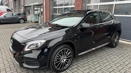 Gebruikt 2017 Mercedes GLA250 AMG SUV | € 23.950 (Eerlijke prijs)
