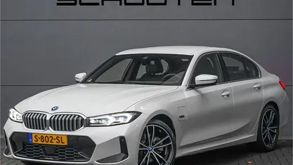 Occasion 2023 BMW 330e Executive Sedan | € 42.900 (Goede deal)