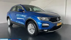 Blauw Gebruikt 2021 VW T-Roc Style SUV | € 20.995 (Eerlijke prijs)