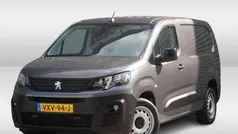 Grijs Gebruikt 2023 Peugeot Partner S MPV | € 15.925 (Eerlijke prijs)
