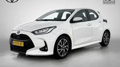 Wit Gebruikt 2022 Toyota Yaris Hybrid Hatchback | € 19.945 (Eerlijke prijs)