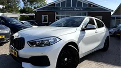 Wit Gebruikt 2019 BMW 118 Hatchback | € 18.850 (Eerlijke prijs)