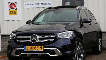 Blauw Gebruikt 2021 Mercedes GLC300e AMG SUV | € 41.900 (Eerlijke prijs)