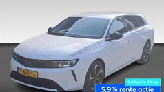Wit Gebruikt 2023 Opel Astra Edition Stationwagen | € 28.440 (Eerlijke prijs)