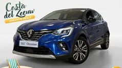 Twotone bleu iron / noir etoi Gebruikt 2022 Renault Captur Initiale Paris SUV | € 23.450 (Eerlijke prijs)