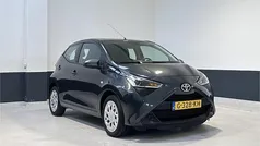 Gebruikt 2019 Toyota Aygo X-play Hatchback | € 13.449 (Eerlijke prijs)
