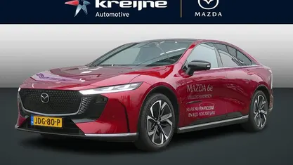 Soul red crystal Occasion 2025 Mazda 6e Takumi-Line Hatchback | € 40.925 (Eerlijke prijs)