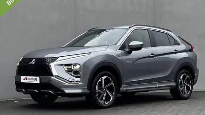Gebruikt 2022 Mitsubishi Eclipse Cross SUV | € 25.435 (Eerlijke prijs)