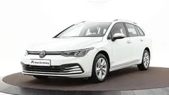 Wit Gebruikt 2023 VW Golf VIII Life Stationwagen | € 23.440 (Eerlijke prijs)