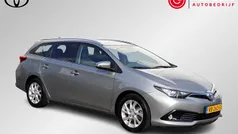 Gebruikt 2017 Toyota Auris Touring Sports Stationwagen | € 14.499 (Eerlijke prijs)