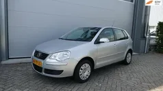 Grijs Gebruikt 2007 VW Polo Hatchback | € 2.995 (Eerlijke prijs)