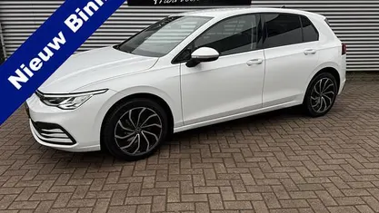 Occasion 2021 VW Golf VIII Style Hatchback | € 19.990 (Eerlijke prijs)