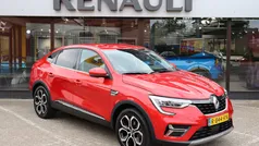 Rood metallic Gebruikt 2022 Renault Arkana Intens SUV | € 26.850 (Eerlijke prijs)