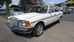Gebruikt 1977 Mercedes 200 Sedan | € 2.000