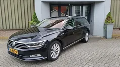 Zwart Gebruikt 2015 VW Passat Highline Stationwagen | € 9.995 (Goede deal)