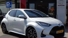 Wit Gebruikt 2023 Toyota Yaris Hybrid Hatchback | € 22.950 (Eerlijke prijs)
