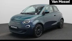 Gebruikt 2023 Fiat 500e La Prima Hatchback | € 24.400 (Eerlijke prijs)