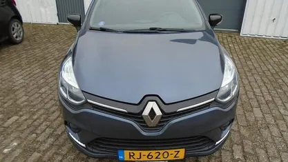 Occasion Renault Clio GrandTour LIMITED 90 PK (66 kW) 2017 Stationwagen