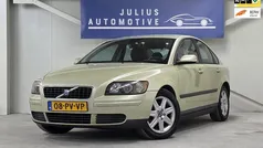 Gebruikt 2005 Volvo S40 Momentum Sedan | € 3.743 (Eerlijke prijs)