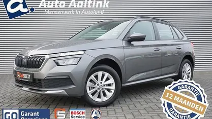 Grijs (metallic) Gebruikt 2023 Skoda Kamiq Ambition SUV | € 20.880 (Eerlijke prijs)