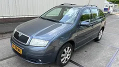 Grijs Gebruikt 2008 Skoda Fabia Stationwagen | € 1.699 (Eerlijke prijs)