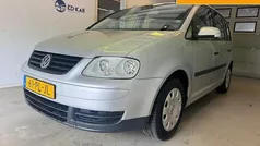 Grijs, metallic lak Gebruikt 2004 VW Touran Trendline MPV | € 1.495 (Eerlijke prijs)