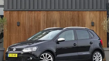 Zwart Occasion 2011 VW Polo Cross Highline Hatchback | € 7.995 (Eerlijke prijs)