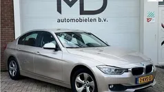 Grijs Gebruikt 2013 BMW 320 Comfort Edition Sedan | € 10.450 (Eerlijke prijs)