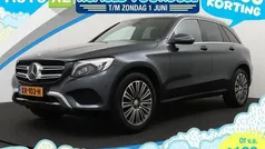 Grijs, metallic lak Gebruikt 2015 Mercedes GLC250 Edition 1 SUV | € 26.940 (Super prijs)