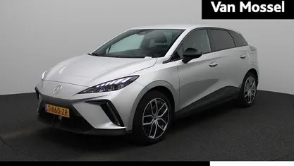Occasion MG MG4 EV Luxury 150 kW (204 PK) 2023 Grijs Hatchback