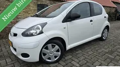 Gebruikt 2011 Toyota Aygo Hatchback | € 2.740 (Eerlijke prijs)
