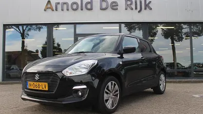 Occasion Suzuki Swift 90 PK (66 kW) 2020 Zwart Hatchback