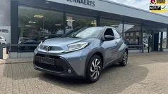 Grijs Gebruikt 2024 Toyota Aygo Envy Hatchback | € 21.735 (Eerlijke prijs)