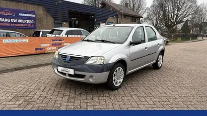 Occasion Dacia Logan Lauréate 75 PK (55 kW) 2006 Grijs Sedan