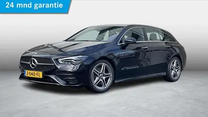 Zwart Occasion 2024 Mercedes CLA200 Shooting Brake AMG line Stationwagen | € 35.950 (Eerlijke prijs)