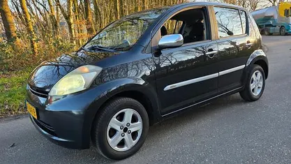 Zwart Gebruikt 2006 Daihatsu Sirion Hatchback | € 1.950 (Goede deal)