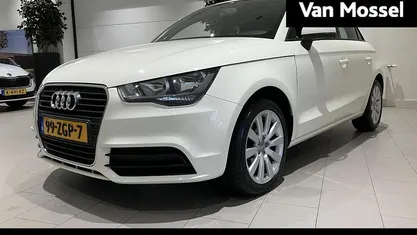 Wit Gebruikt 2013 Audi A1 Sportback Basis Hatchback | € 10.900 (Eerlijke prijs)