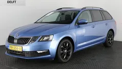 Blauw (metallic) Gebruikt 2017 Skoda Octavia Business Line Stationwagen | € 10.900 (Eerlijke prijs)