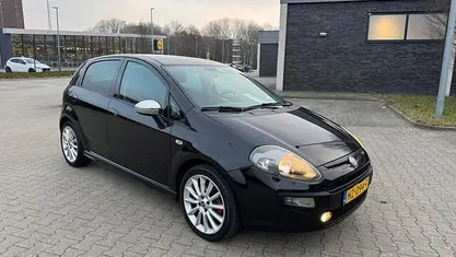 Occasion Fiat Punto Evo Racing 135 PK (99 kW) 2011 Zwart (metallic) Hatchback